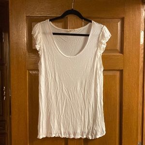 Cute all white tank top!